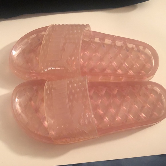 Pink puma fenty slides - Picture 3 of 7